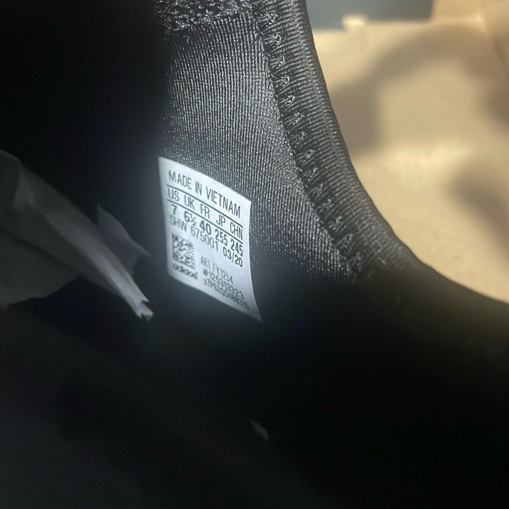 Adidas Original - Picture 6 of 9